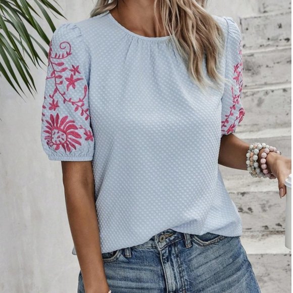 Boho Floral Embroidery Puff Sleeve Blouse - Picture 4 of 6